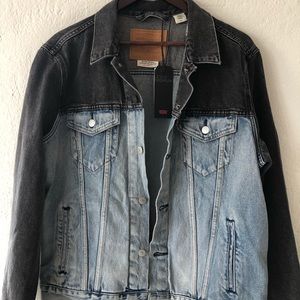 Levi’s Premium two tone denim jacket - mens size L